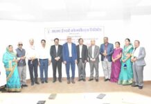एसईसीएल मुख्यालय के सेवानिवृत्त कर्मियों को भावभीनी विदाई दी गयी