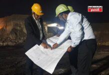 SECL : सीएमडी डा. मिश्रा देर शाम दीपका खदान में उतरे माइन प्लान को देखते हुए