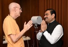 महाकुंभ में अडानी ग्रुप और इस्कॉन की ‘महाप्रसाद सेवा’, लाखों श्रद्धालुओं को मिलेगा नि:शुल्क भोजन