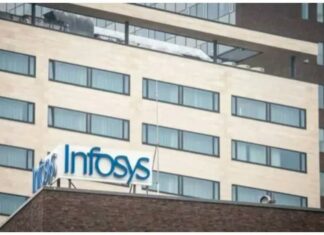 इंफोसिस का प्रॉफिट बढ़ा, लेकिन नौकरियों पर पड़ा असर