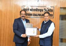 WCL : Director HR Dr. Hemant Sharad Pande honoured with “People Centric Leadership” Award