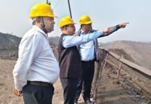BCCL : सीएमडी मनोज कुमार अग्रवाल ने कुसुंडा क्षेत्र की खदानों का निरीक्षण किया