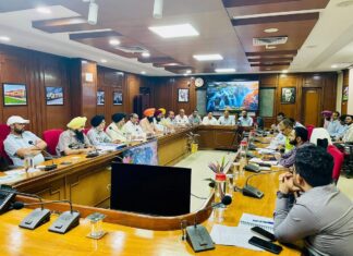 RCF एम्पलाइज यूनियन एवं GM की बैठक, कपूरथला फैक्ट्री के रिक्त पदों को भरने की मांग