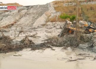 धमाके के साथ HTPS का राखड़ बांध फूटा, मलबे में दबकर एक की मौत, प्रबंधन की लापरवाही आई सामने