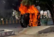 ग्रेटर नोएडा में श्रमिकों का हिंसक आंदोलन, 50 फैक्ट्रियों में तोड़फोड़, श्रमिक हितों की खुली पोल