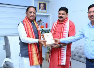 कोयला एवं खान राज्य मंत्री सतीश चन्द्र दुबे ने छत्तीसगढ़ के CM विष्णुदेव साय से की भेंट