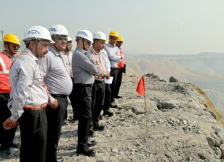 कोल इंडिया चेयरमैन ने कुसमुंडा में खनन बाधाओं का लिया जायजा, समाधान और कार्ययोजना पर चर्चा